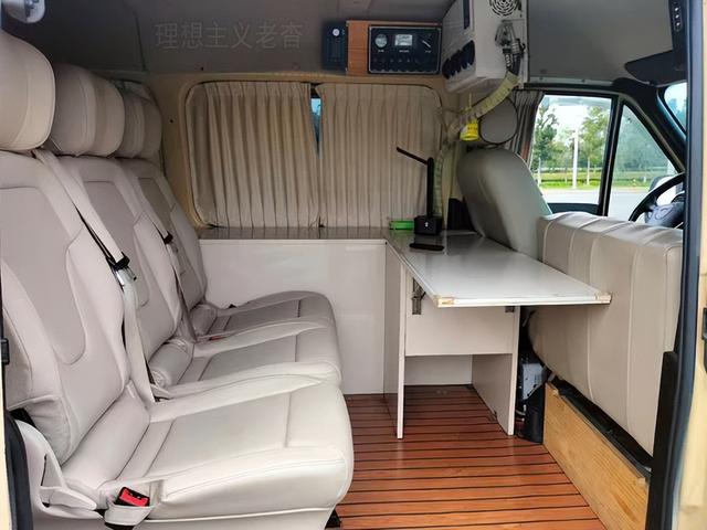 特全顺改装床车旅行宿营车自驾游更实用冰球突破正规网站车顶铺设太阳能软板福(图4)