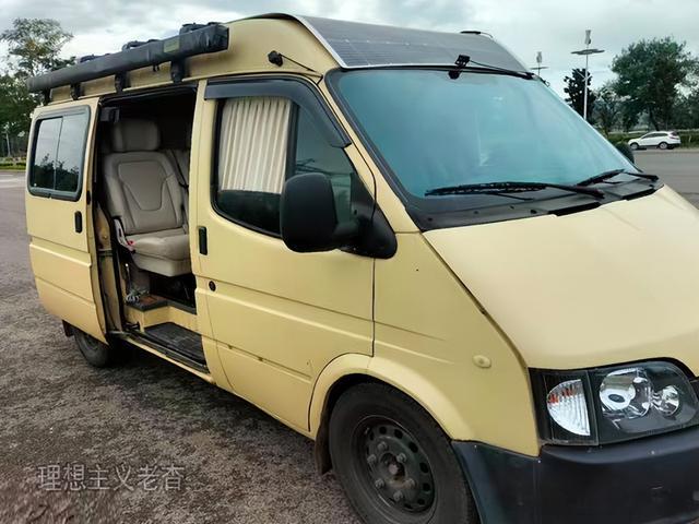 特全顺改装床车旅行宿营车自驾游更实用冰球突破正规网站车顶铺设太阳能软板福(图3)